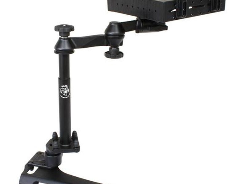 RAM® No-Drill™ Laptop Mount for ’04-06 Ford Expedition EL + More